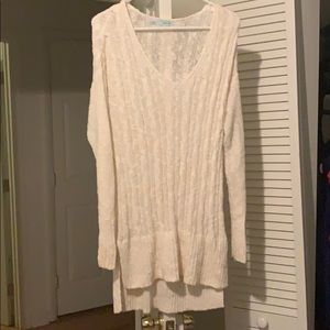 White V neck sweater